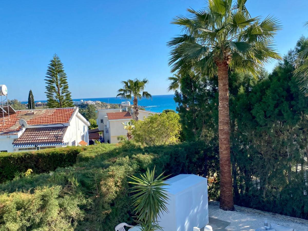 Luxury Villa Roma Near The Beach Коръл бей Екстериор снимка